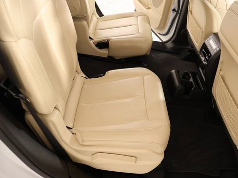 Used 2024 Jeep Grand Cherokee L Limited image 16