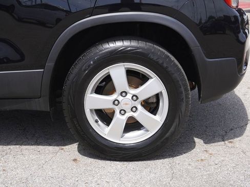 Used 2020 Chevrolet Trax LS w/ Tint and Cruise Package AWD/4WD image 11