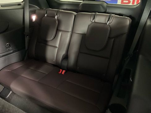 New 2026 Ford Explorer Platinum image 17