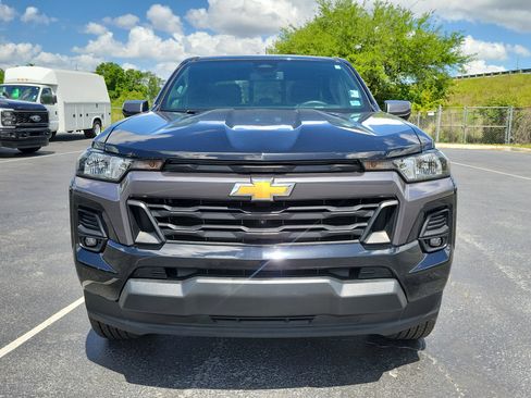 Used 2023 Chevrolet Colorado LT w/ LT Convenience Package II image 2