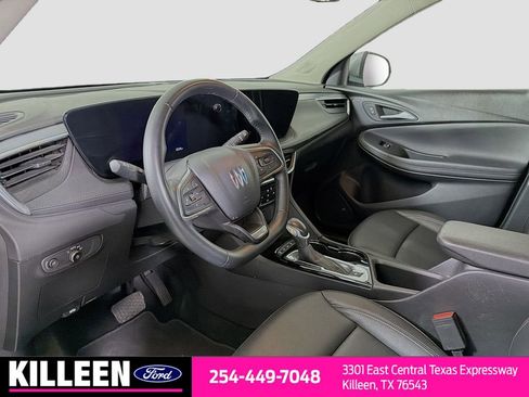 Used 2024 Buick Encore GX Sport Touring image 10