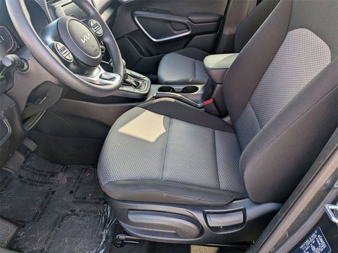 Used 2024 Kia Soul LX w/ Option Group 015 image 24