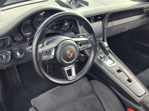 Used 2018 Porsche 911 Carrera 4 GTS image 24