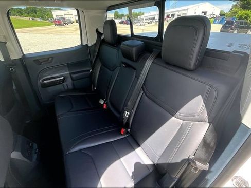 Used 2024 Ford Maverick Lariat w/ Black Appearance Package FWD image 25