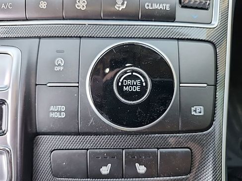 Used 2022 Hyundai Santa Fe SEL w/ Convenience + Premium Package FWD image 10