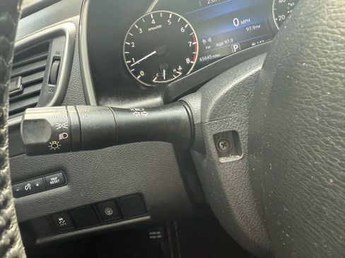Used 2021 Nissan Murano SV AWD/4WD image 18