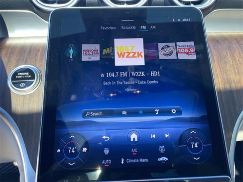 Used 2025 Mercedes-Benz GLC 300 image 21