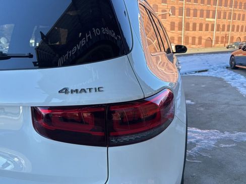 Certified 2021 Mercedes-Benz GLB 250 4MATIC image 9