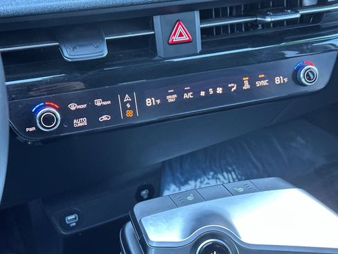 Used 2024 Kia EV6 Light image 21