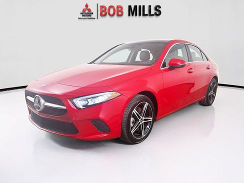Used 2019 Mercedes-Benz A 220 4MATIC image 3