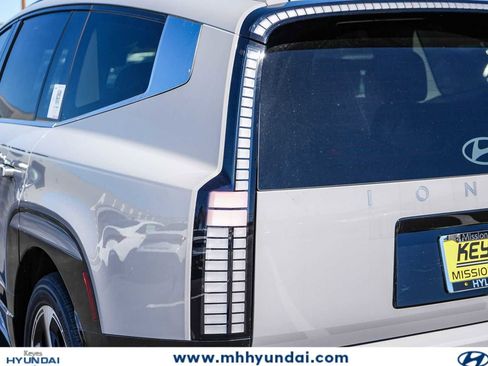 New 2026 Hyundai Ioniq 9 Limited AWD/4WD image 9