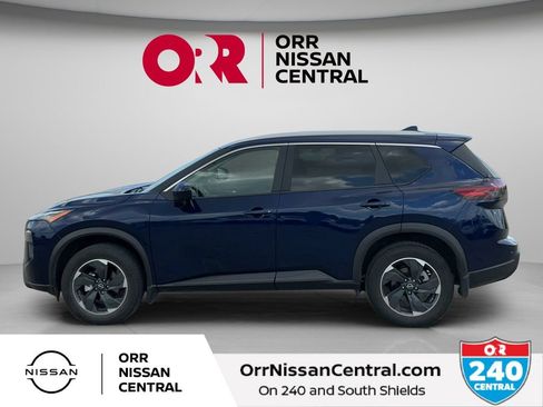 Used 2025 Nissan Rogue SV w/ SV Premium Package FWD image 8