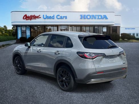 Used 2024 Honda HR-V Sport image 3