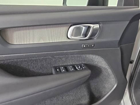 Certified 2023 Volvo XC40 B5 Plus w/ Driver Assist Package image 24