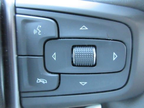 Used 2023 GMC Yukon XL Denali Ultimate AWD/4WD image 25
