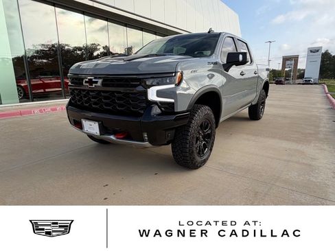 Used 2024 Chevrolet Silverado 1500 ZR2 w/ Technology Package AWD/4WD image 1