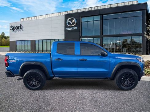 Used 2023 Chevrolet Colorado Trail Boss image 2