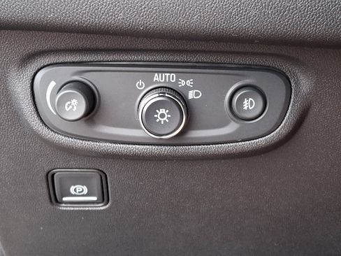 Certified 2022 GMC Terrain AT4 w/ LPO, Floor Liner Package AWD/4WD image 27