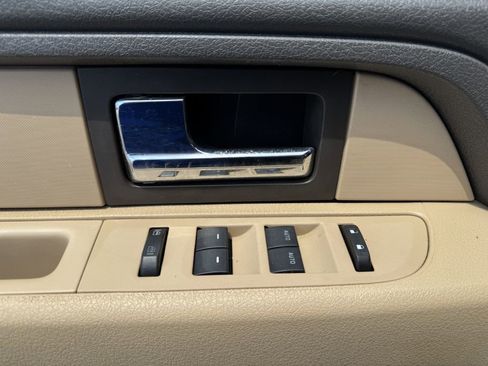 Used 2014 Ford F150 XLT w/ XLT Chrome Package image 15