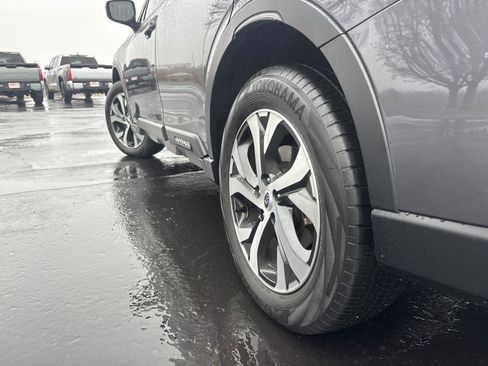 Used 2022 Subaru Outback Limited image 5