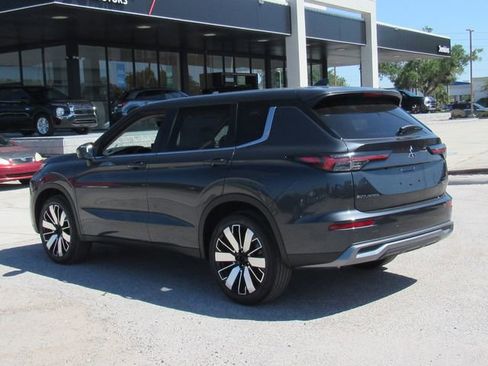 New 2026 Mitsubishi Outlander SE FWD image 7