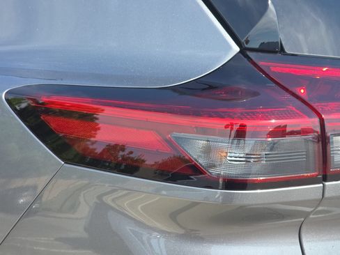 New 2026 Nissan Rogue Dark Armor AWD/4WD image 32