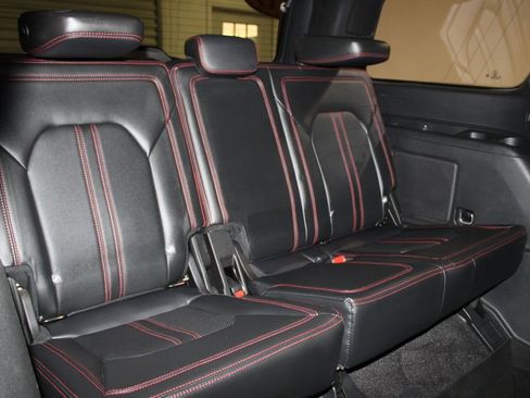 Used 2019 Ford Expedition Limited w/ Equipment Group 303A image 34