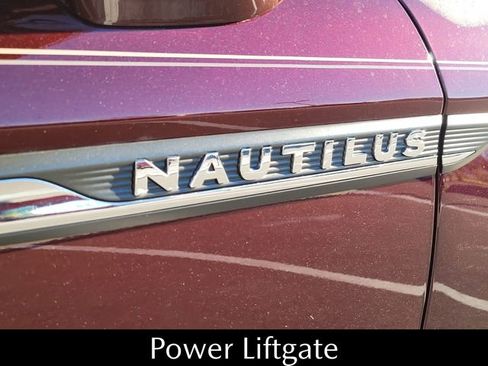Used 2021 Lincoln Nautilus FWD image 13