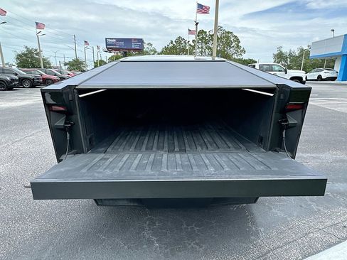 Used 2024 Tesla Cybertruck AWD Crew Cab image 23