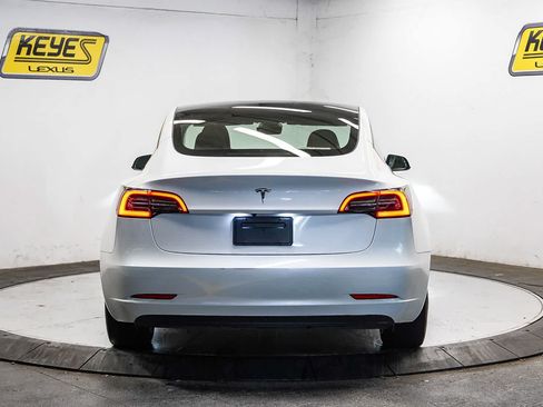 Used 2023 Tesla Model 3 Standard Range RWD image 3