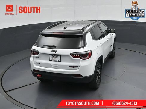 Used 2024 Jeep Compass Trailhawk AWD/4WD image 43