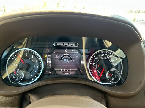 Used 2020 RAM 1500 Laramie AWD/4WD image 15