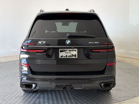 Used 2026 BMW X7 xDrive40i w/ M Sport Package AWD/4WD image 10