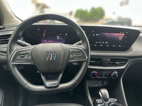 Used 2024 Buick Encore GX Sport Touring image 10