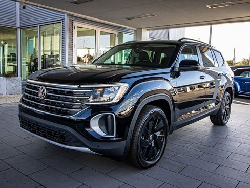 New 2026 Volkswagen Atlas SE image 11