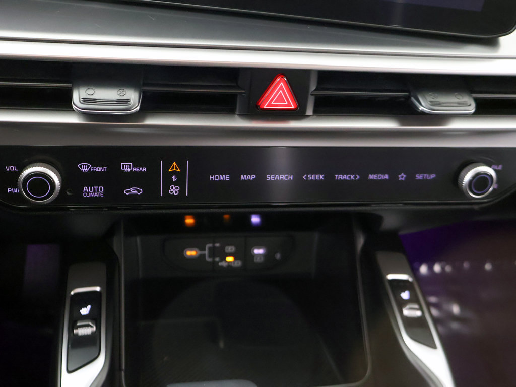 Used 2024 Kia Sorento S w/ Panoramic Sunroof Package FWD image 50