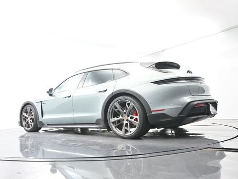 Certified 2025 Porsche Taycan 4S AWD/4WD image 46