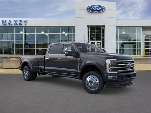 New 2026 Ford F450 Platinum w/ Platinum Plus Package image 29