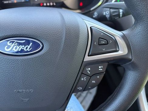 Used 2020 Ford Fusion SE FWD image 23