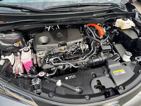 Used 2025 Toyota Sienna XLE w/ XLE Plus Package AWD/4WD image 48