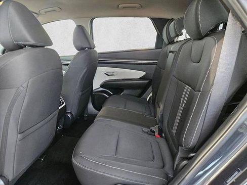 Used 2023 Hyundai Tucson SEL FWD image 16