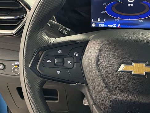 Used 2025 Chevrolet TrailBlazer LT AWD/4WD image 29