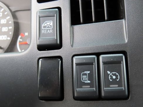 New 2024 Chevrolet Low Cab Forward image 9