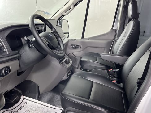 New 2026 Ford Transit 250 148 Medium Roof Extended AWD image 9