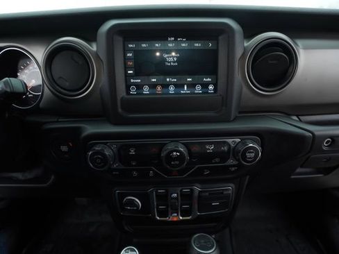 Used 2020 Jeep Wrangler Unlimited Sport image 29