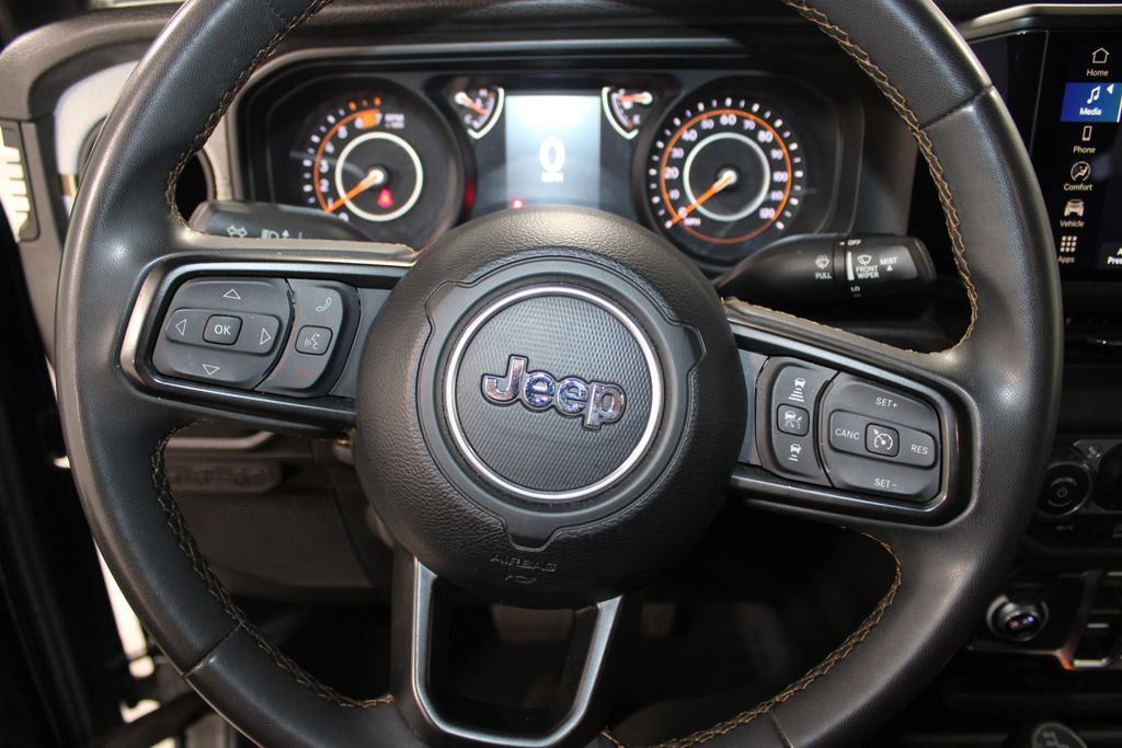 Used 2024 Jeep Wrangler Unlimited Sport AWD/4WD image 33