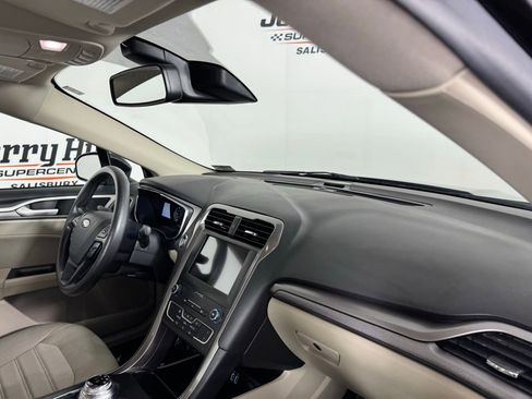 Used 2020 Ford Fusion SE w/ Fleet SE Value Package FWD image 44
