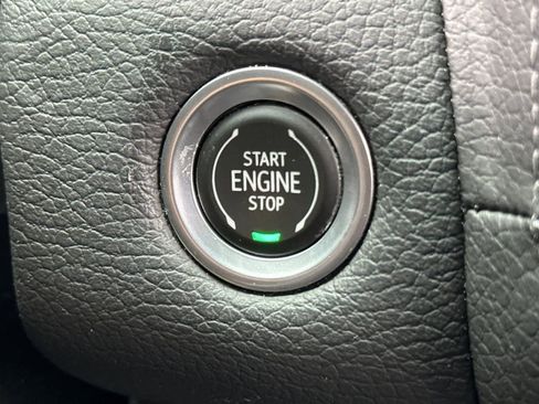 Used 2022 GMC Yukon Denali AWD/4WD image 25