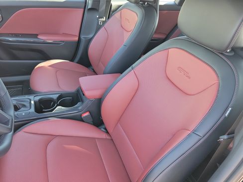 New 2025 Kia K4 GT-Line Turbo image 4