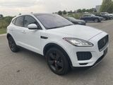 Used 2018 Jaguar E-PACE SE image 3